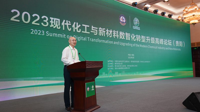 小标题：防腐剂的作用与必要性